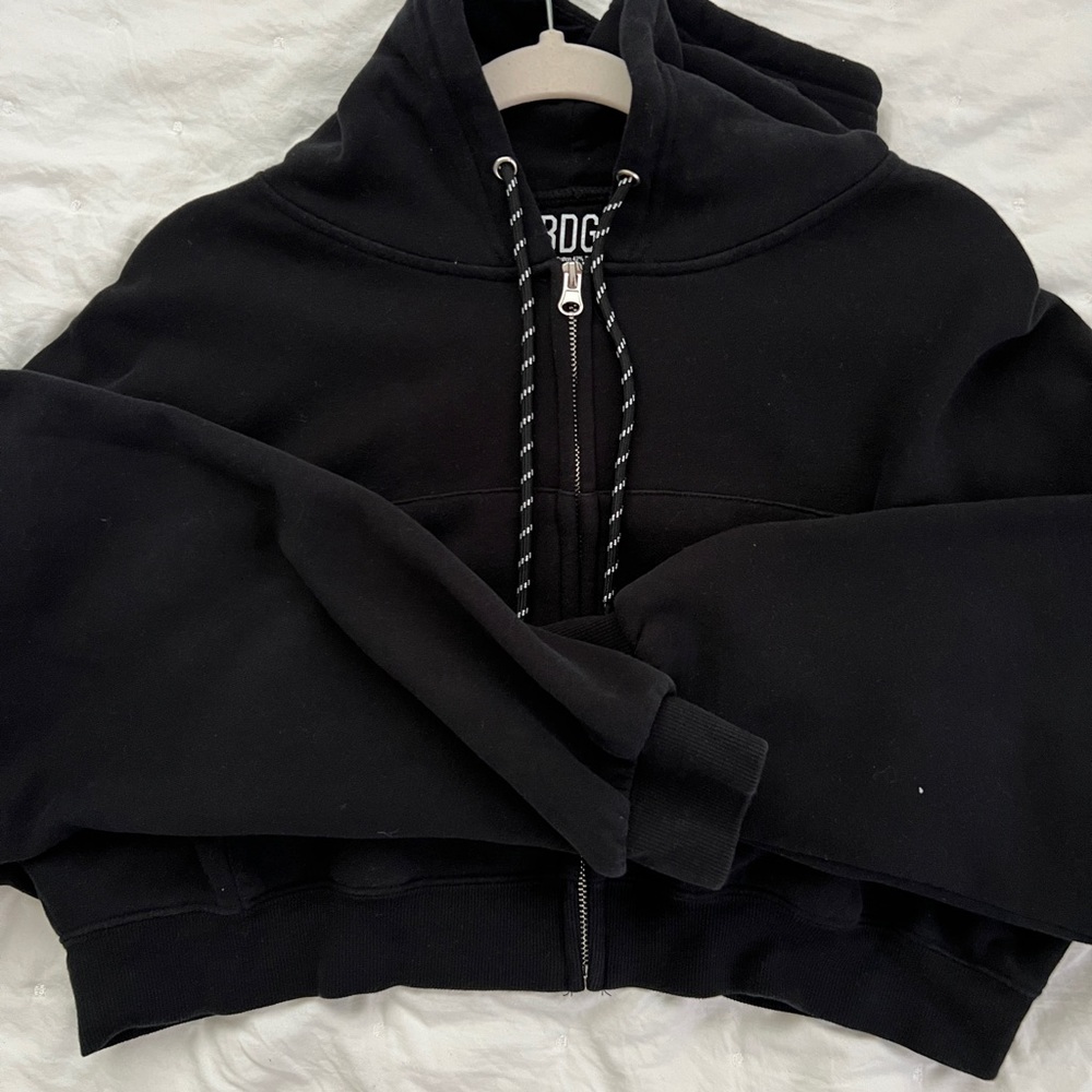 Urban Outfitters BDG leah black cropped hoodie